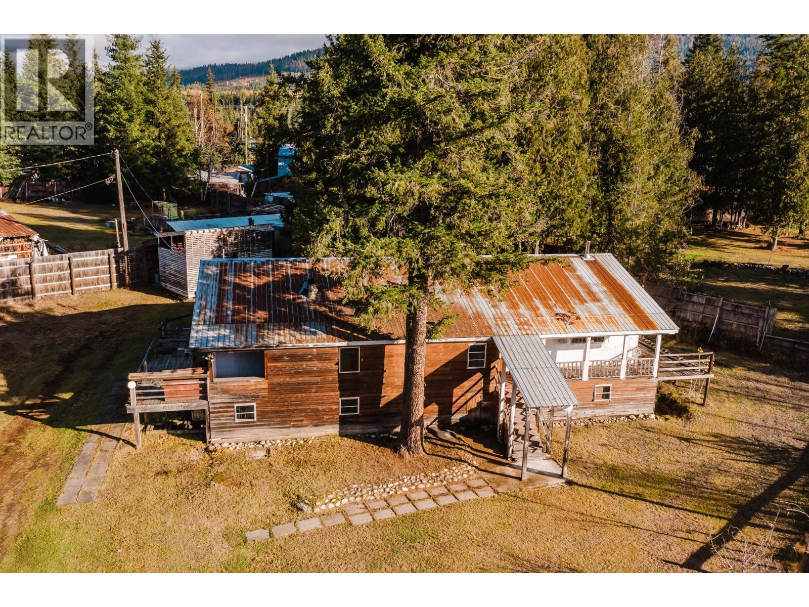 3974 Malakwa Station Road - 41