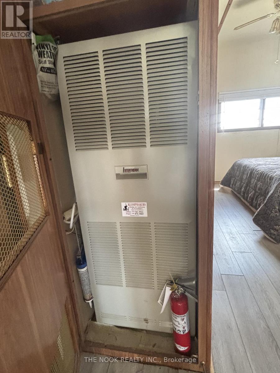 UNIT #1 MARINA CRESCENT - 920 SKYLINE ROAD - 17