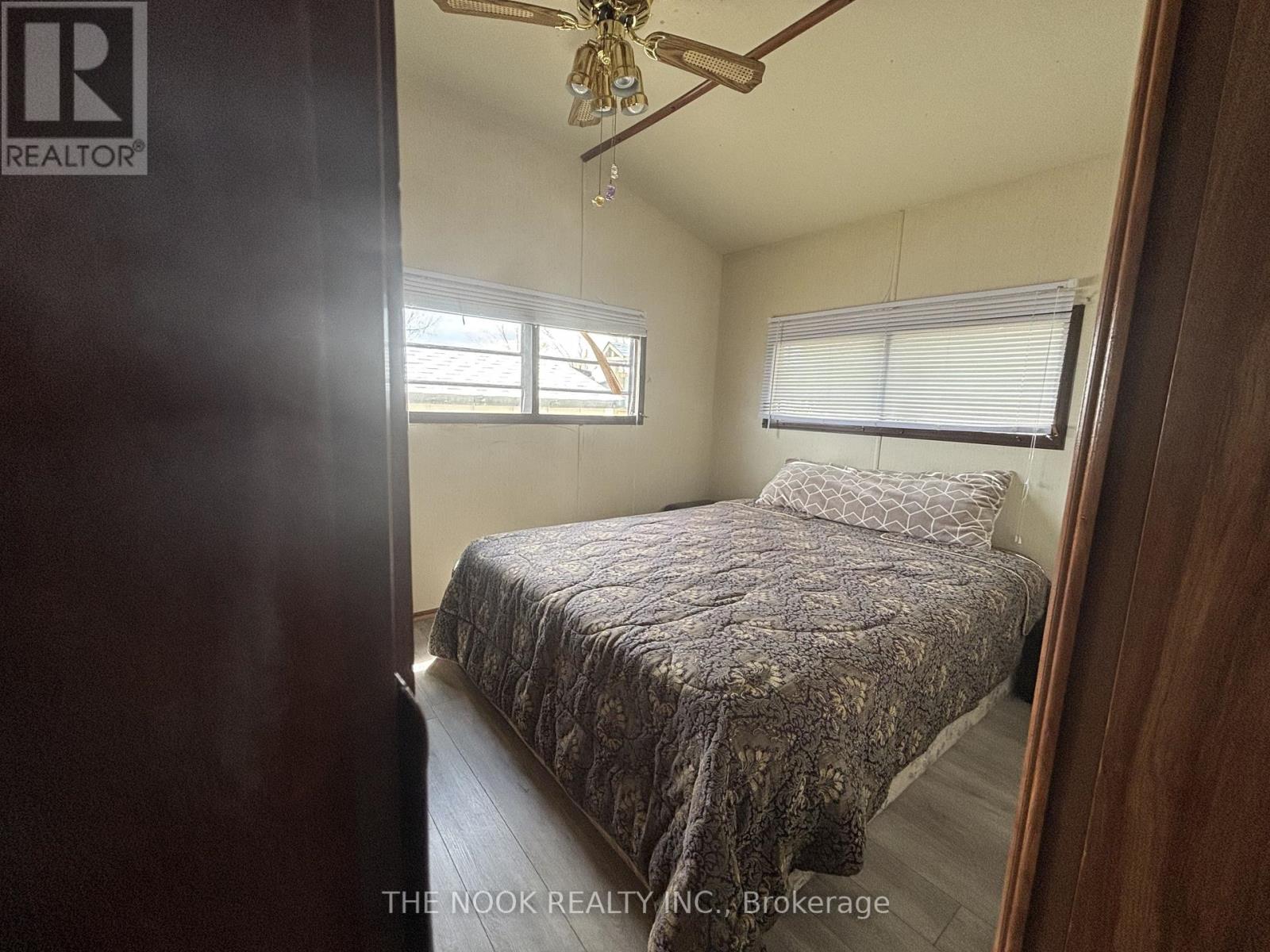 UNIT #1 MARINA CRESCENT - 920 SKYLINE ROAD - 15