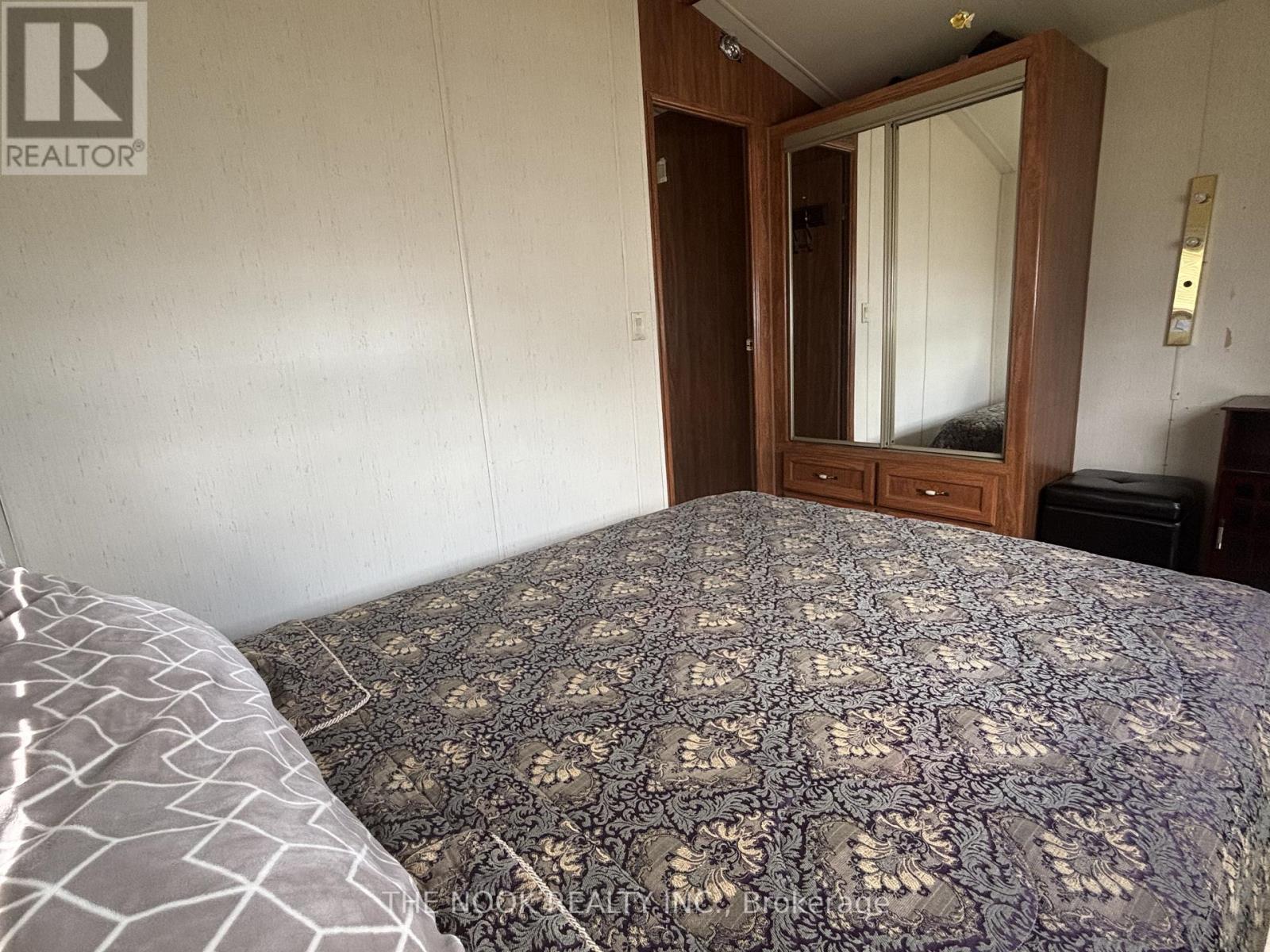 UNIT #1 MARINA CRESCENT - 920 SKYLINE ROAD - 16