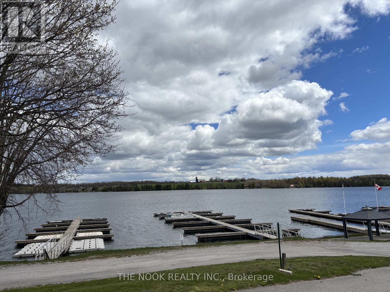 UNIT #1 MARINA CRESCENT - 920 SKYLINE ROAD - 2