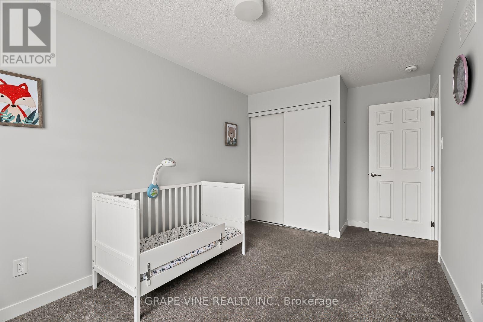 225 BILLRIAN CRESCENT - 25