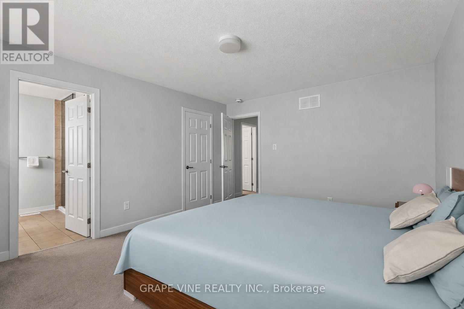 225 BILLRIAN CRESCENT - 19