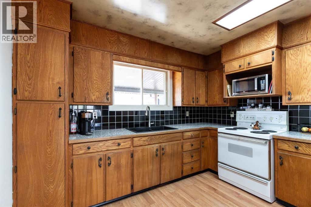 3327 360 Township - 23