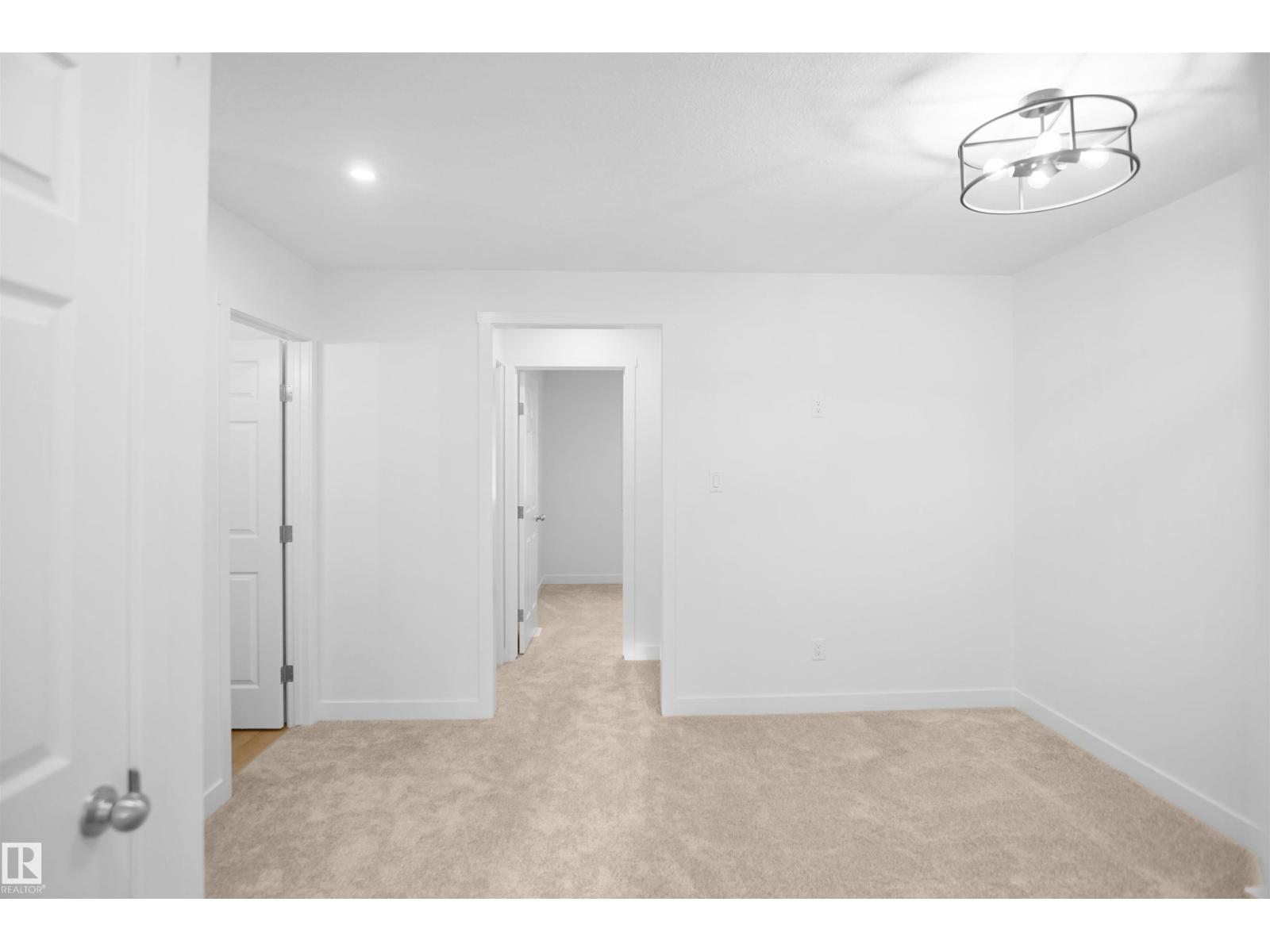 12127 34 AV SW - 20