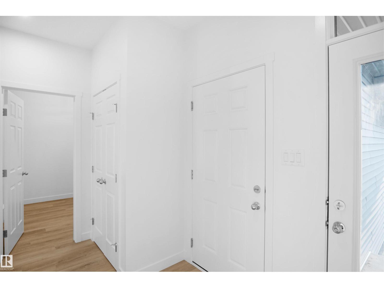 12127 34 AV SW - 3