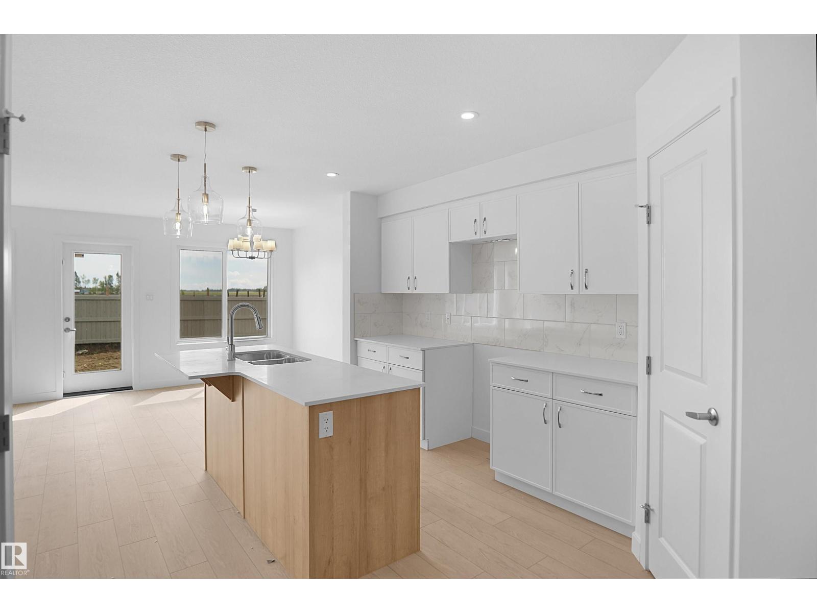 8899 Carson WY SW - 10