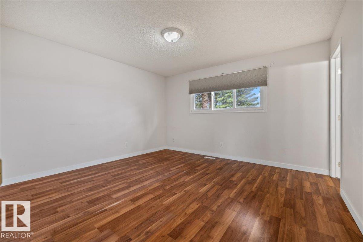 5126 53 Street - 17