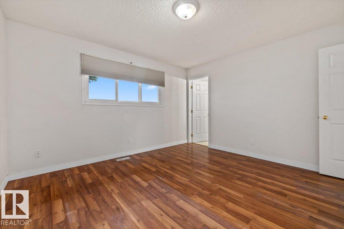 5126 53 Street - 18