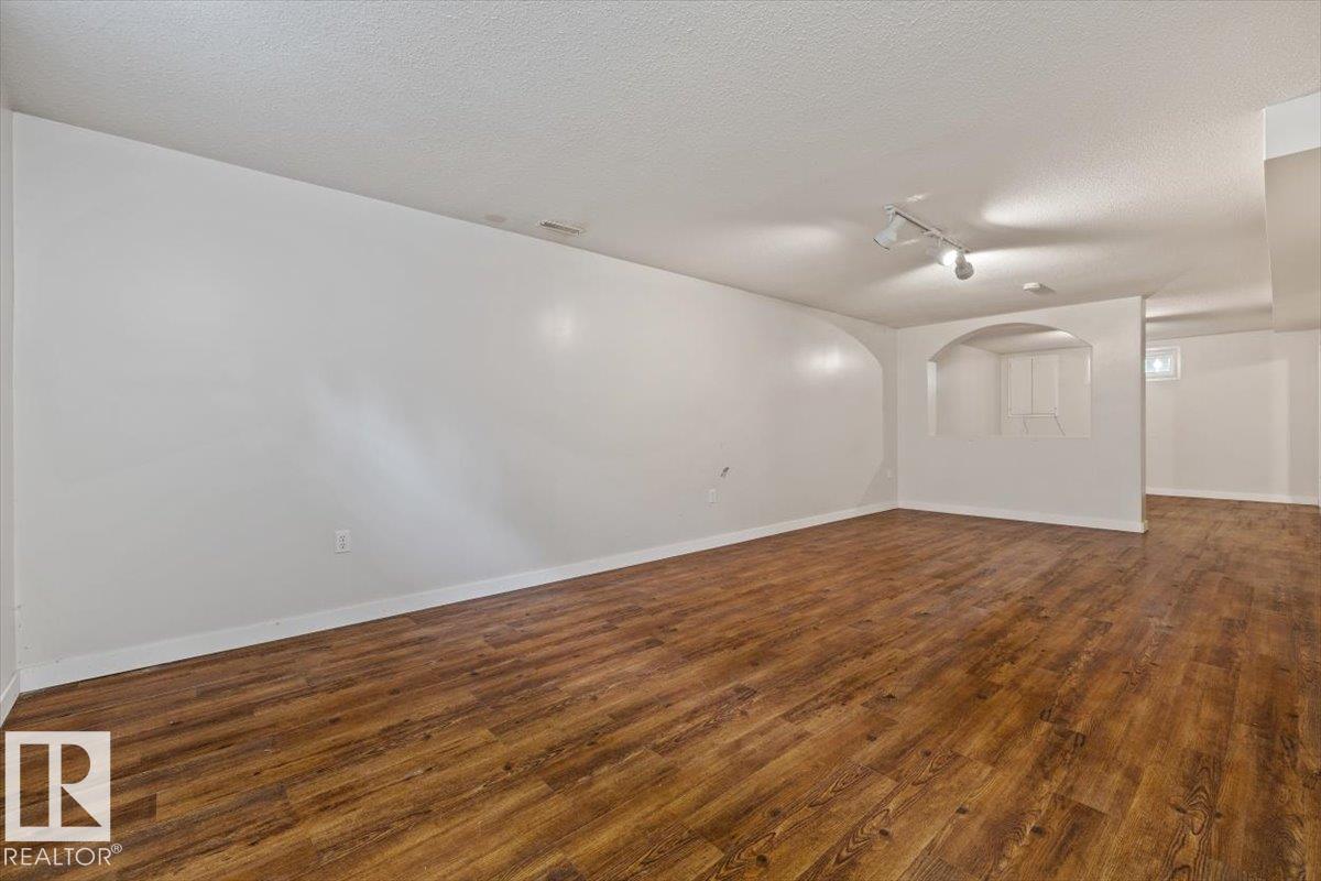 5126 53 Street - 23
