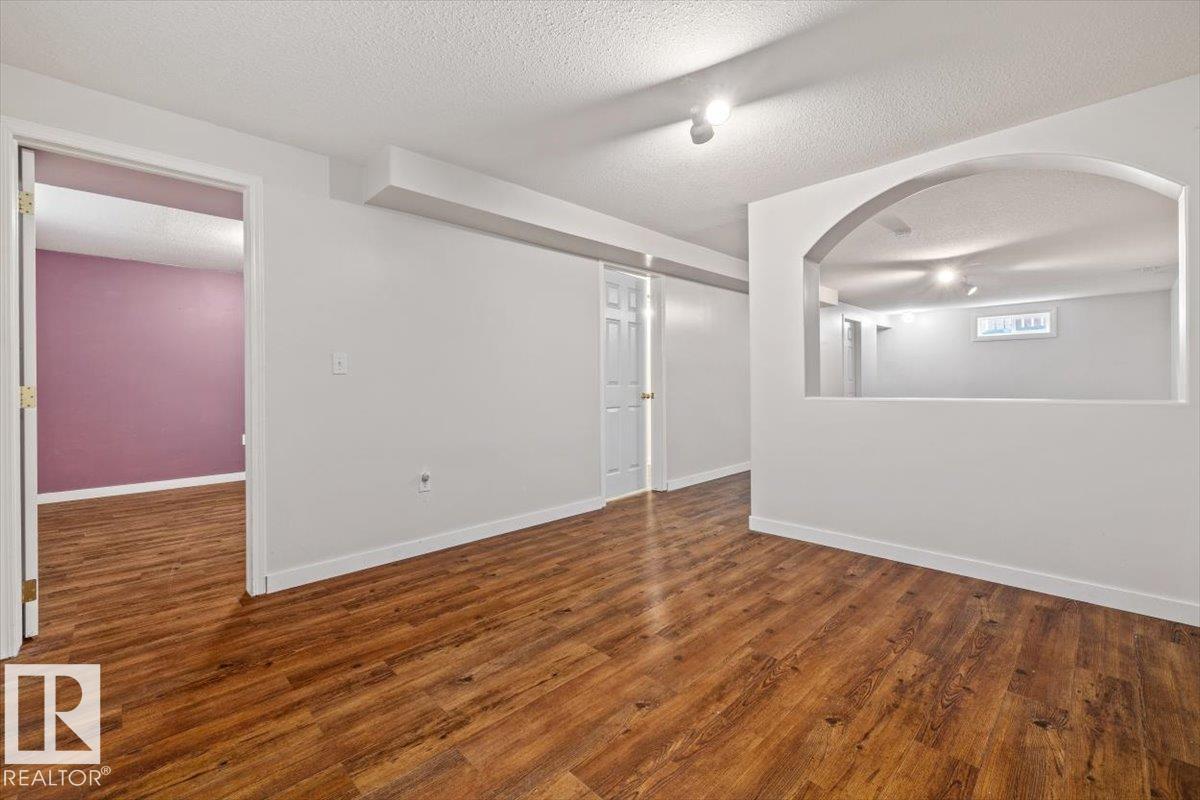 5126 53 Street - 28