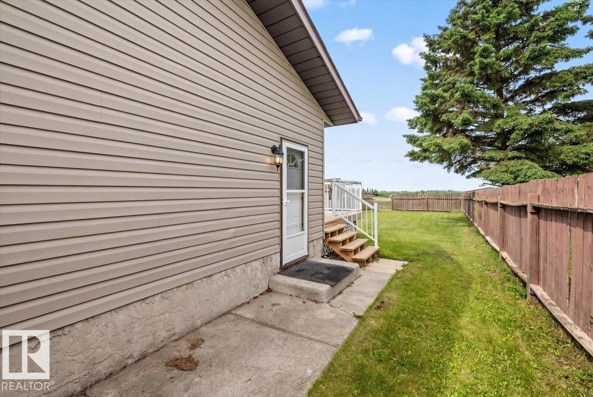 5126 53 Street - 36