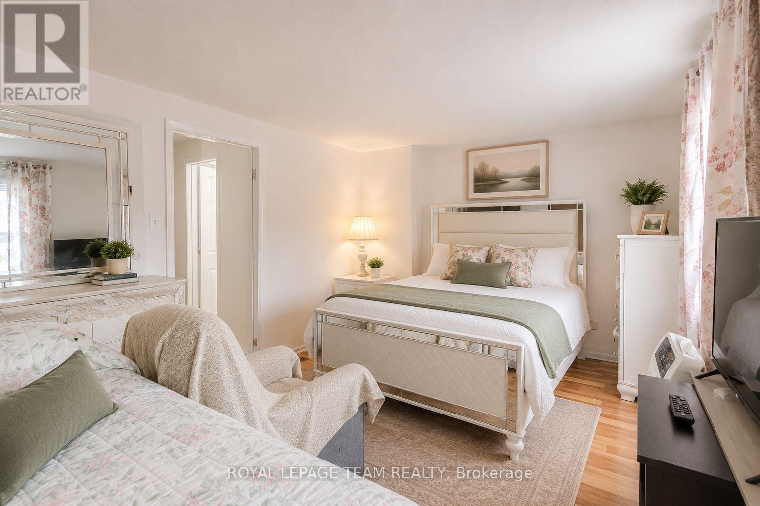 20 – 2669 SOUTHVALE CRESCENT, Ottawa. Luxury613. By Peter Sagos - Image 11