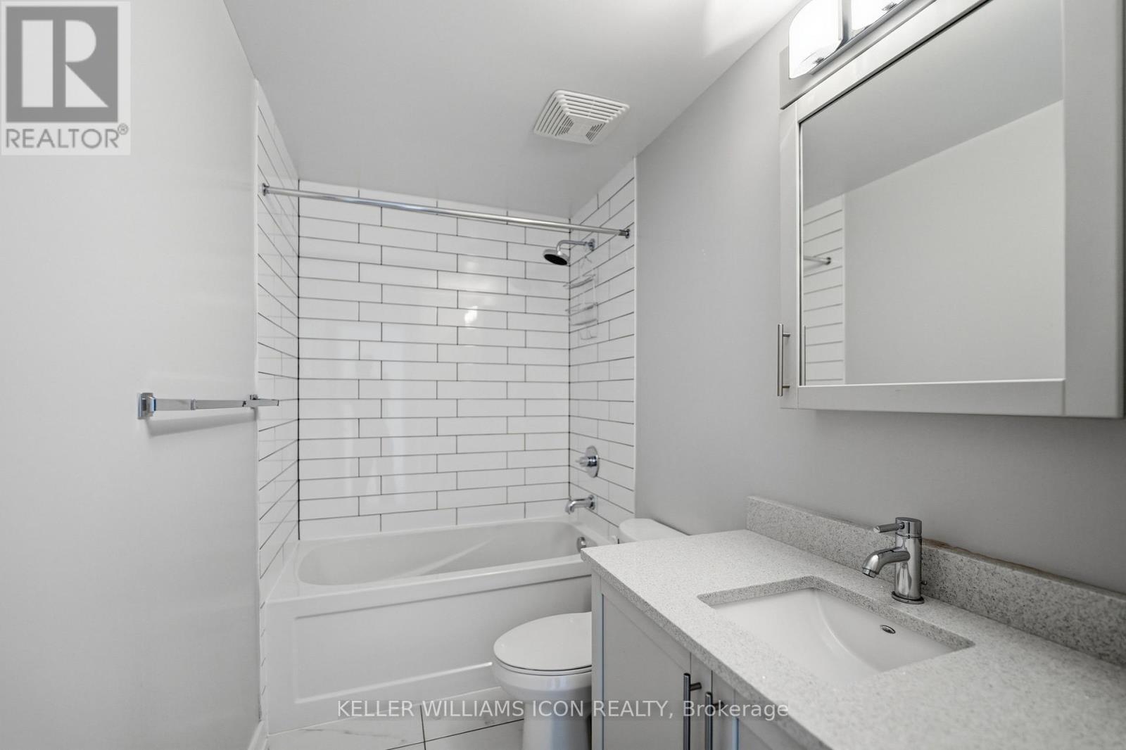 1907 – 40 NEPEAN STREET, Ottawa. Luxury613. By Peter Sagos - Image 23