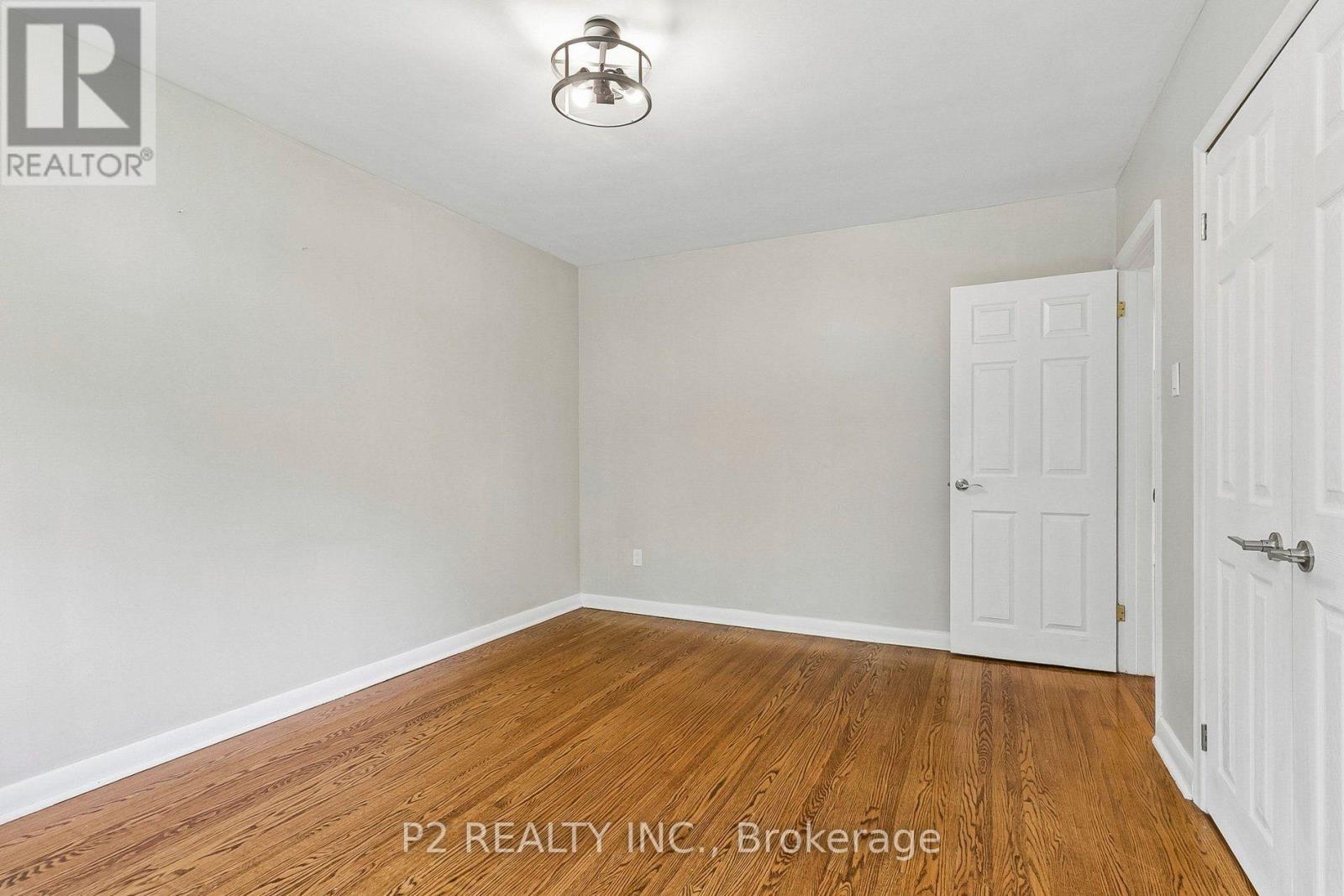 121 CONFEDERATION DRIVE - 30