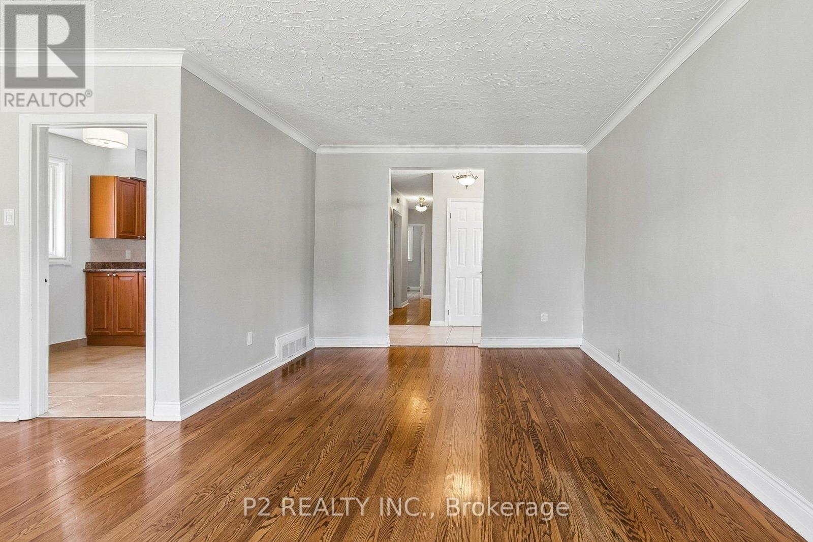 121 CONFEDERATION DRIVE - 9