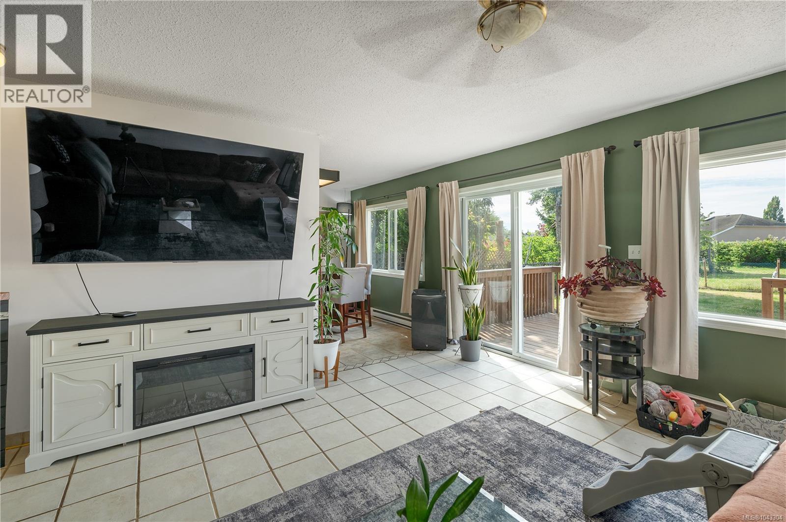 221 Hilchey Rd - 7