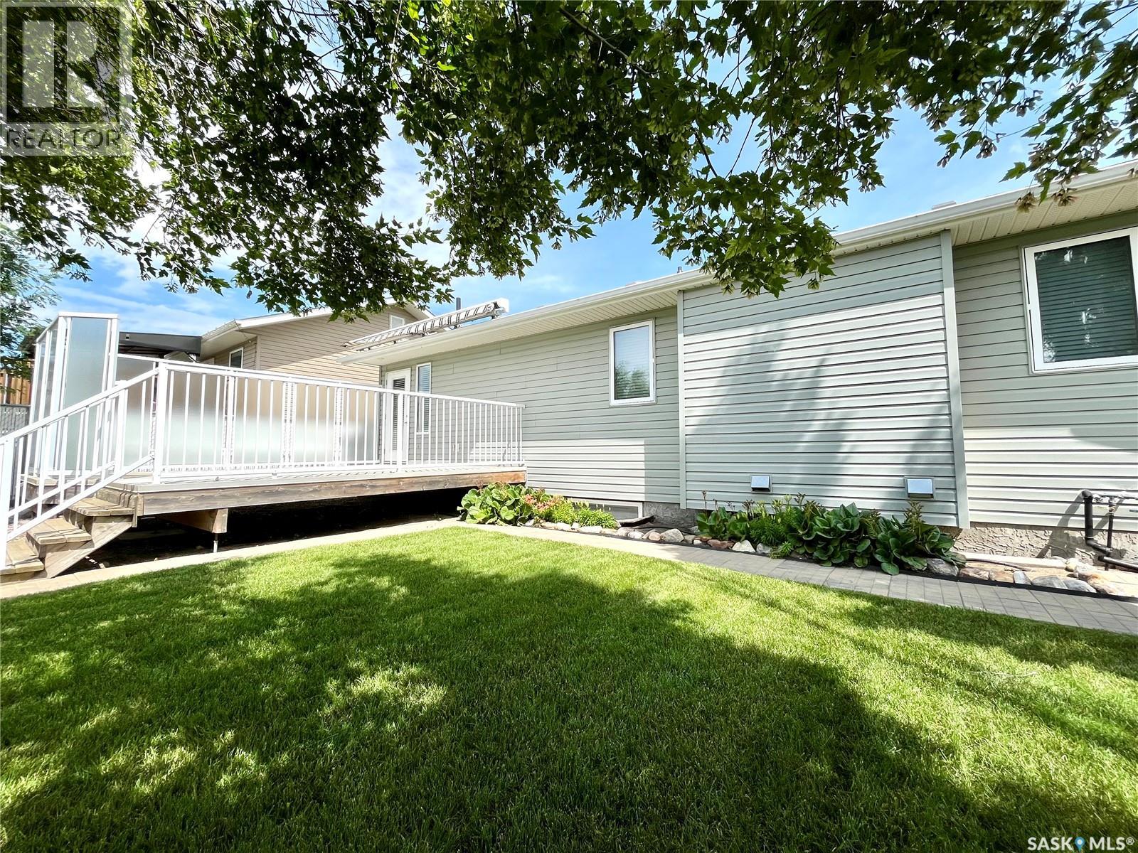 630 1st AVENUE N - Image 22