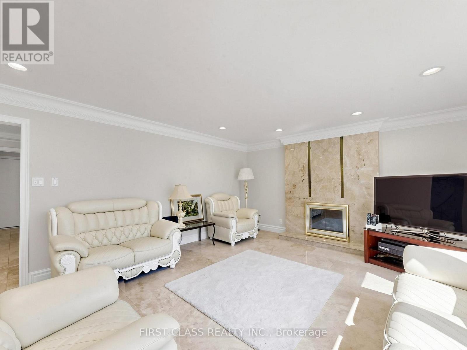 9 WESTPOINT COURT - 15