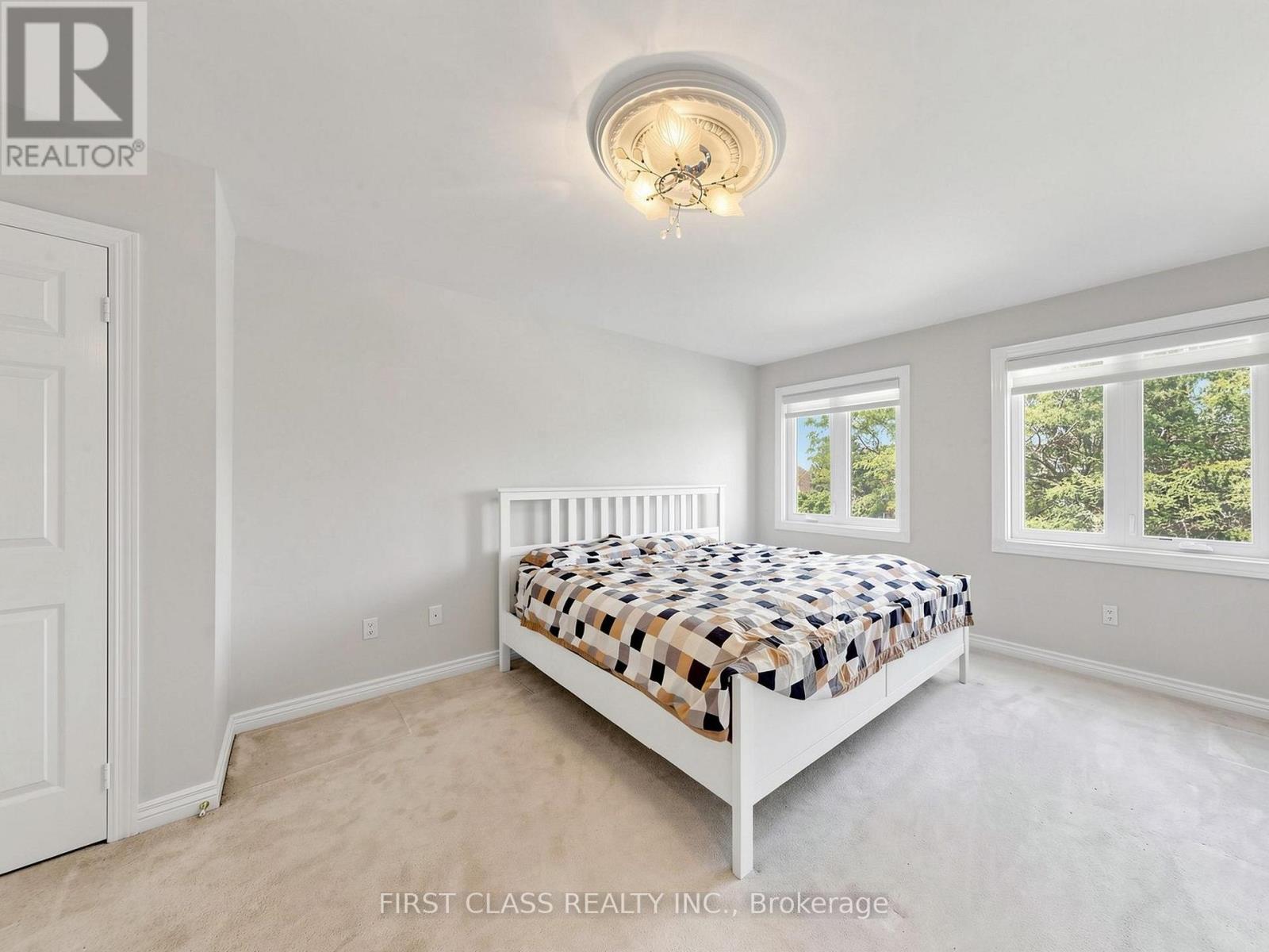 9 WESTPOINT COURT - 24