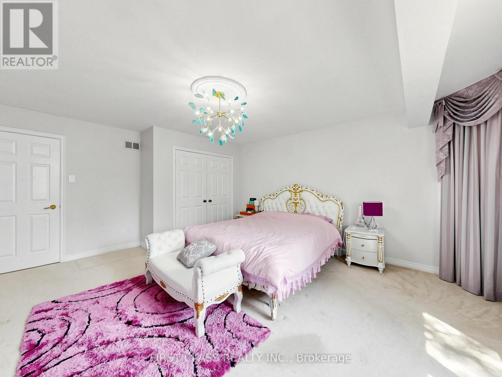 9 WESTPOINT COURT - 26