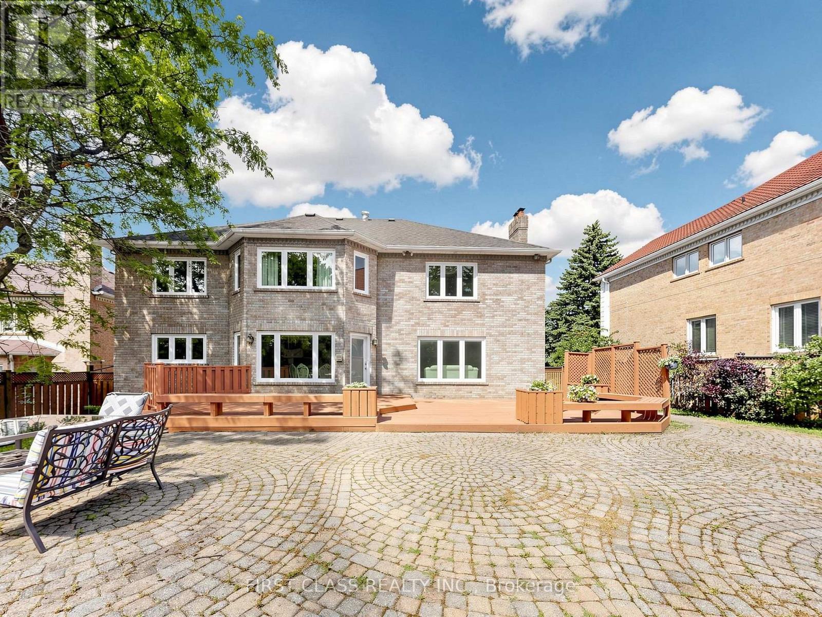 9 WESTPOINT COURT - 39