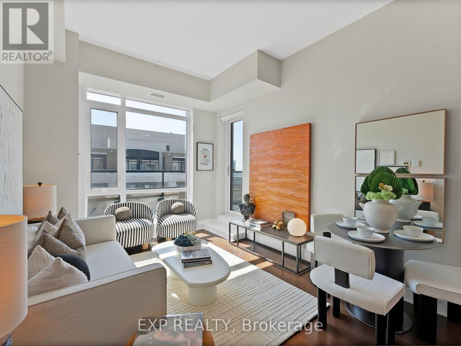 #1004 131 UPPER DUKE CRESCENT - 11