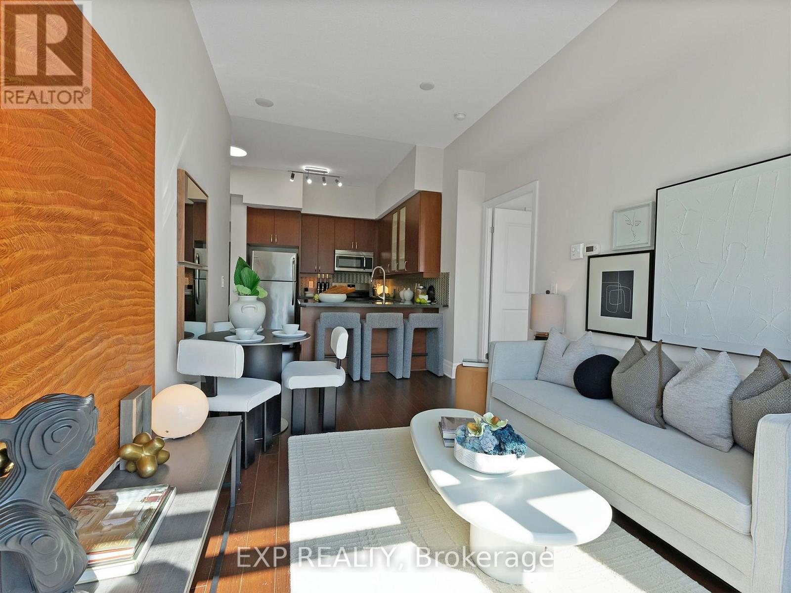 #1004 131 UPPER DUKE CRESCENT - 12