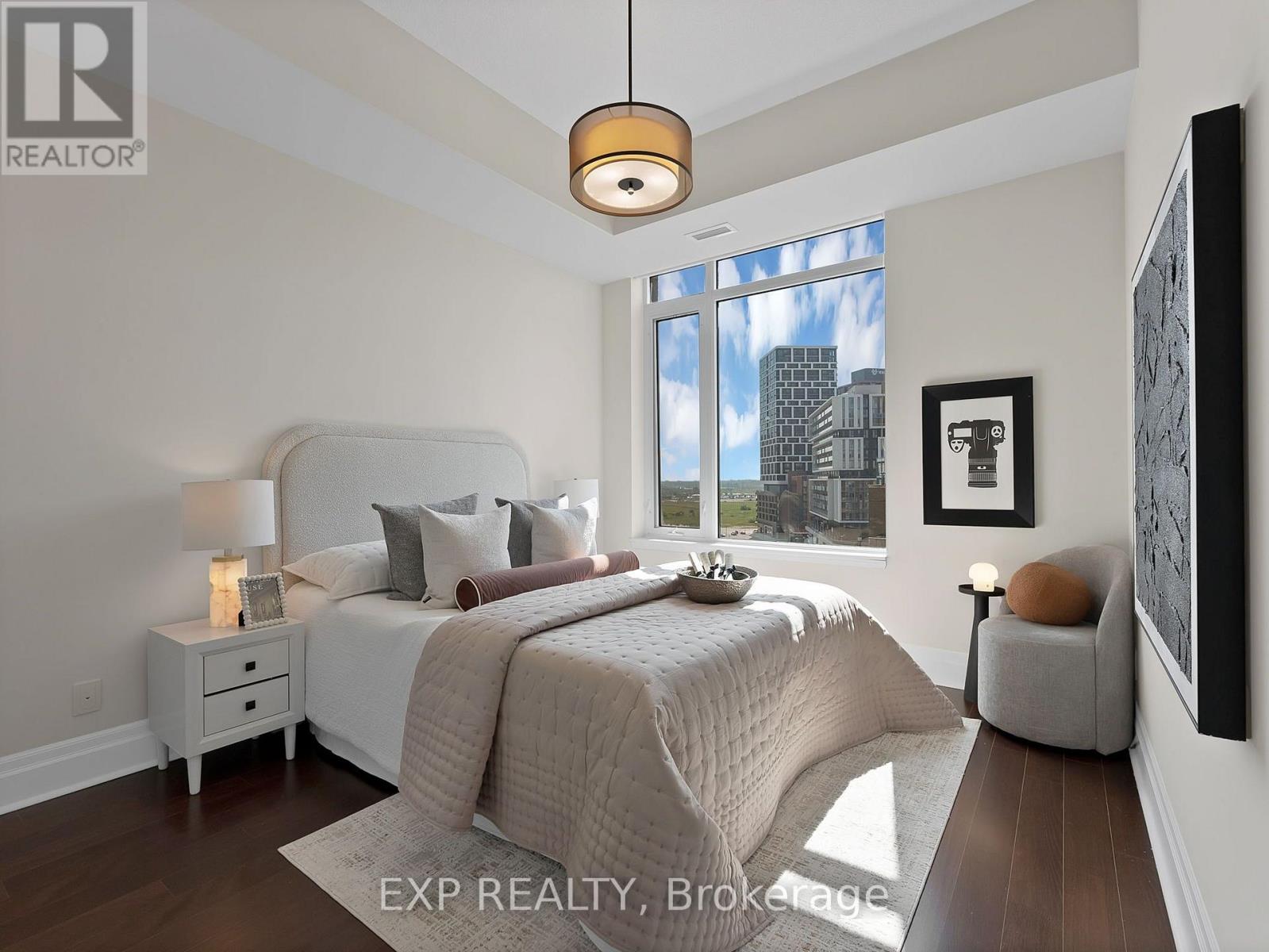 #1004 131 UPPER DUKE CRESCENT - 14