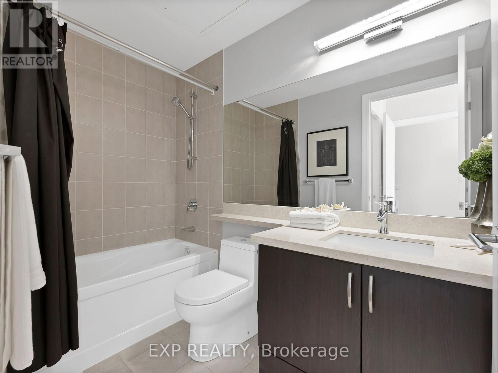 #1004 131 UPPER DUKE CRESCENT - 17