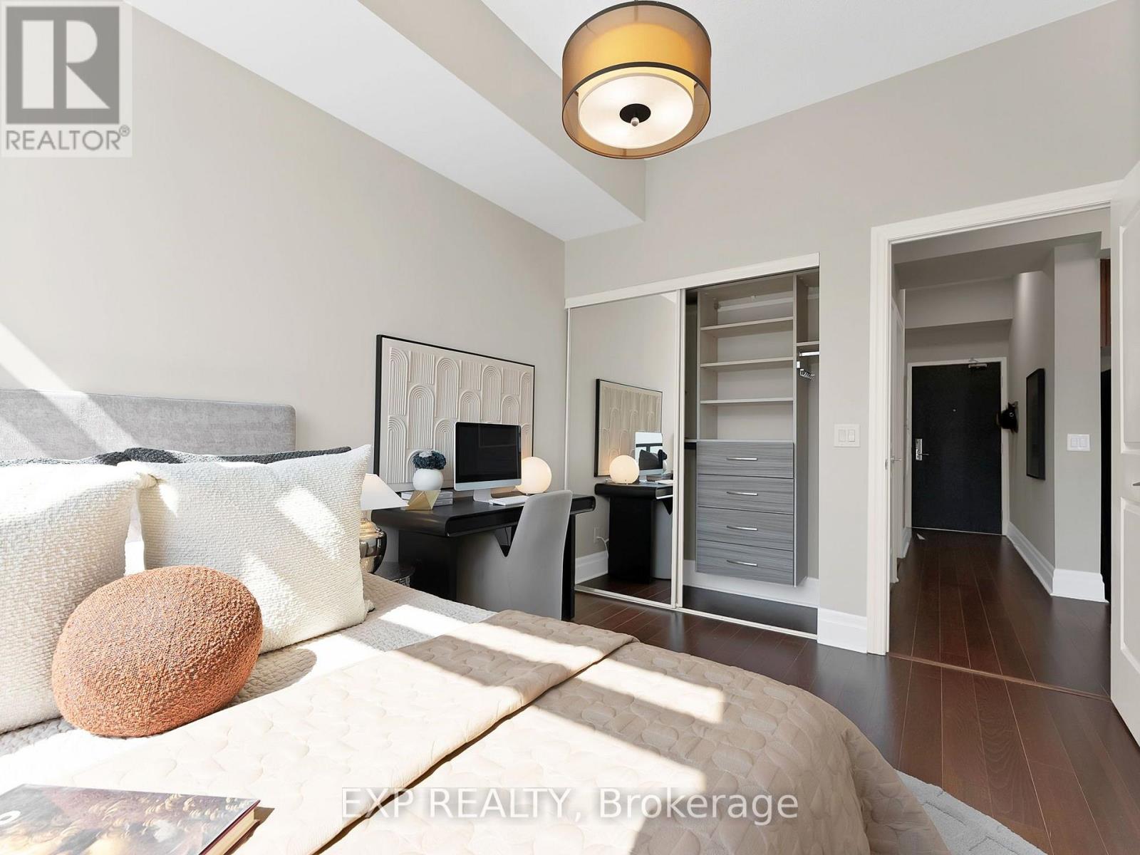 #1004 131 UPPER DUKE CRESCENT - 18
