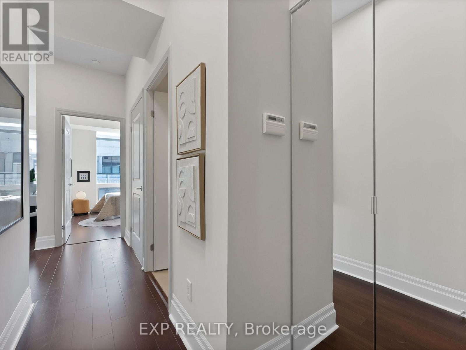 #1004 131 UPPER DUKE CRESCENT - 2