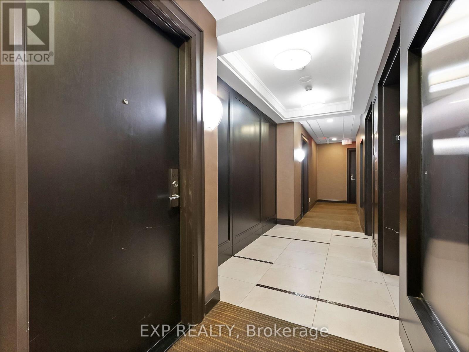 #1004 131 UPPER DUKE CRESCENT - 23