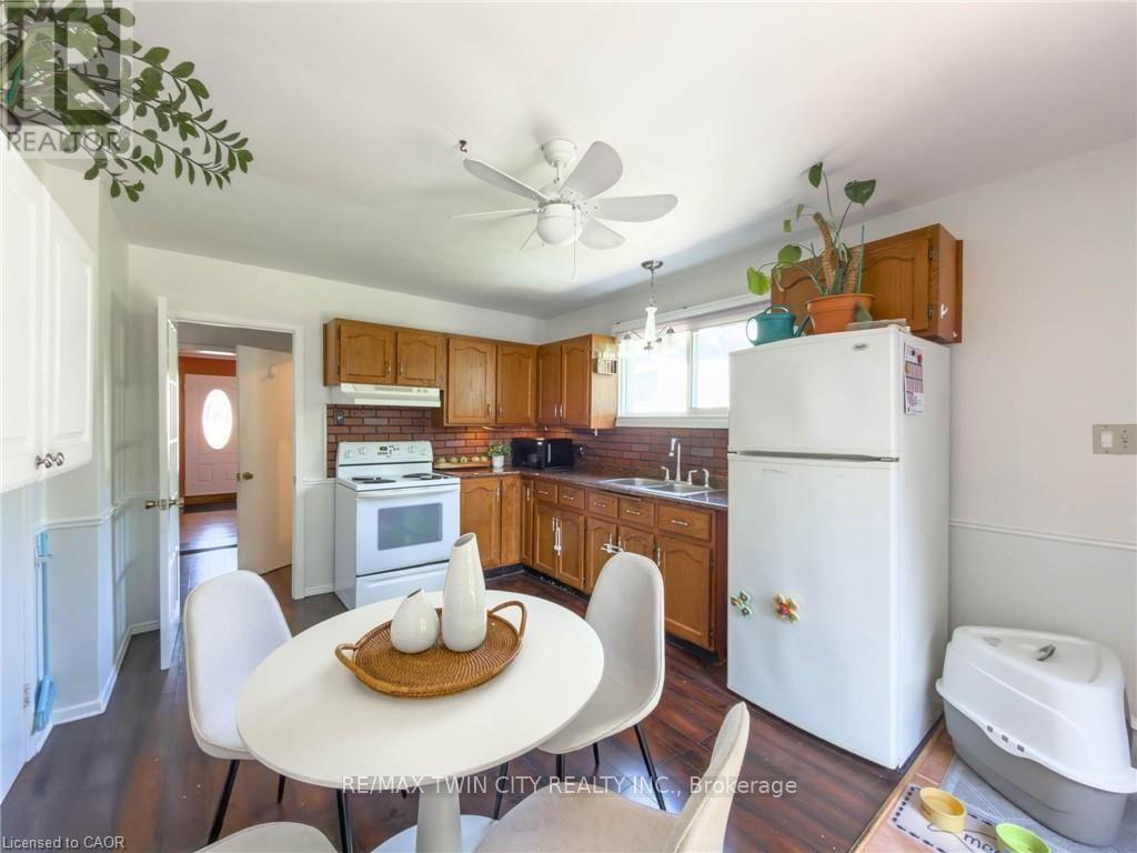 137 FRANCIS STREET - 18