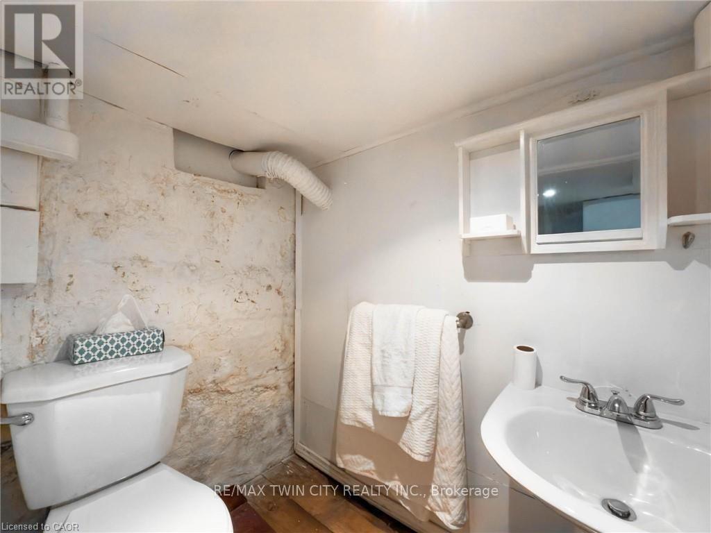 137 FRANCIS STREET - 25