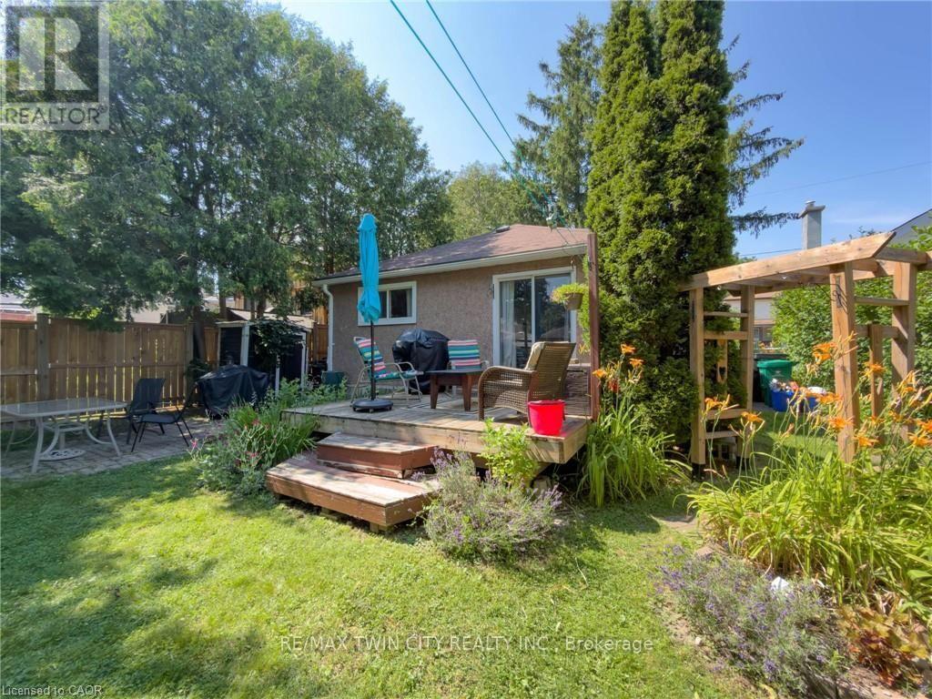 137 FRANCIS STREET - 28