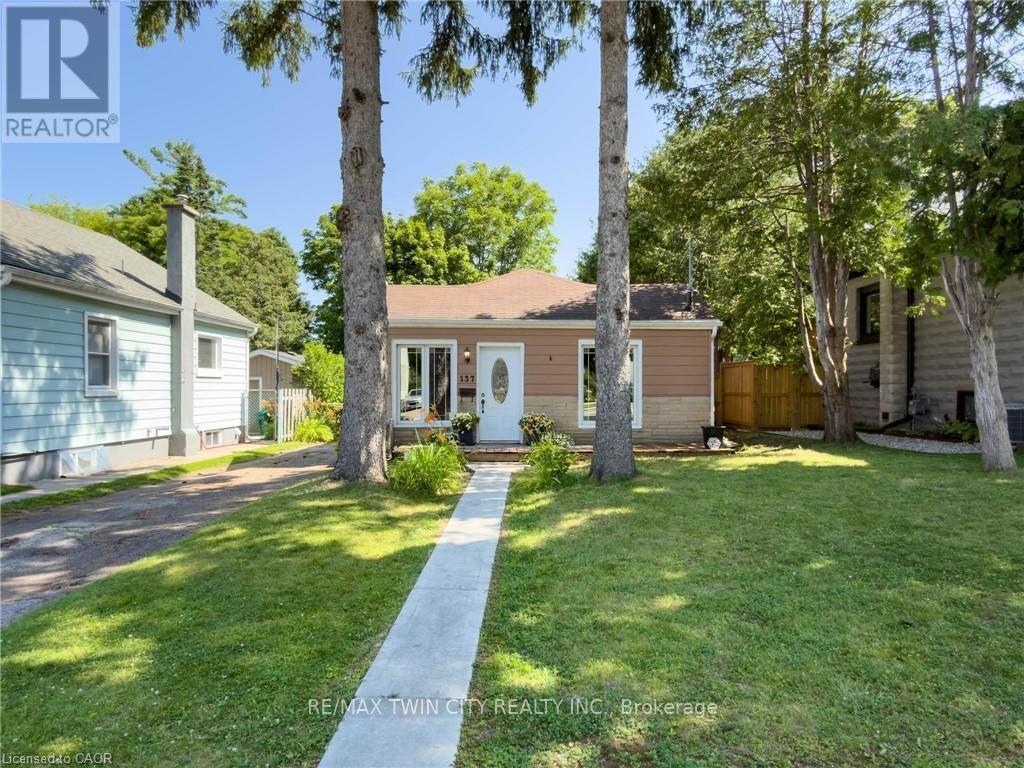 137 FRANCIS STREET - 5