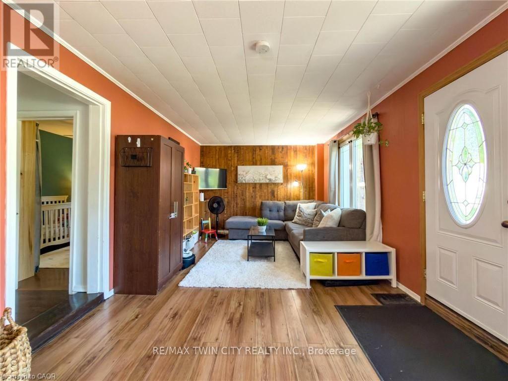 137 FRANCIS STREET - 9