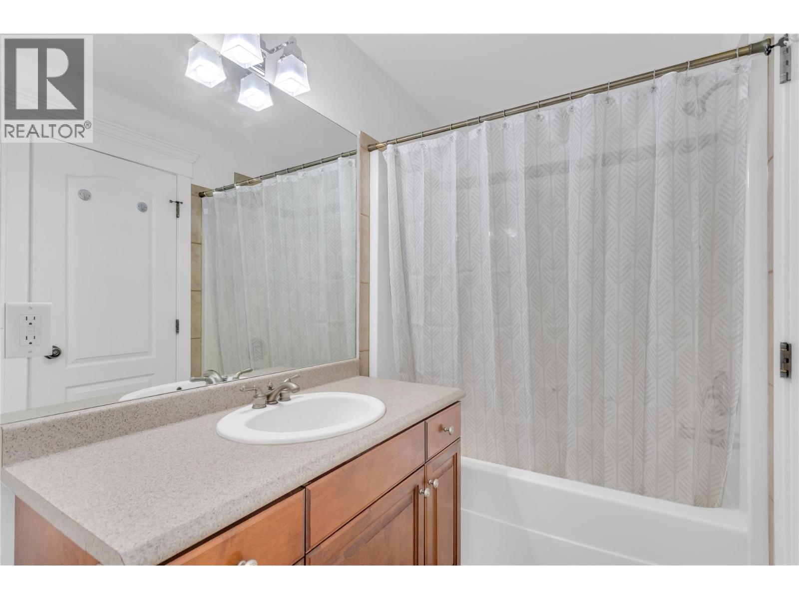 #104 4049 Lakeshore Road - 19