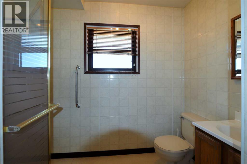 5108 54 Street - 11