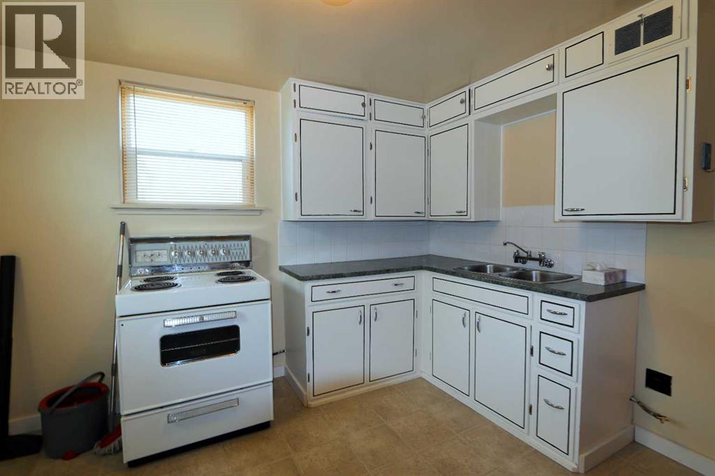 5108 54 Street - 13