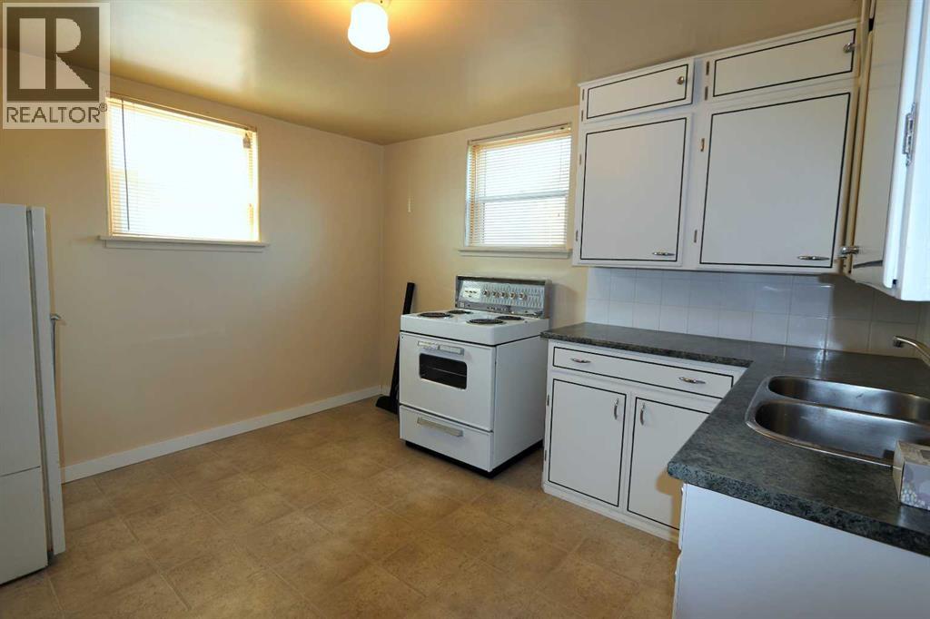 5108 54 Street - 12