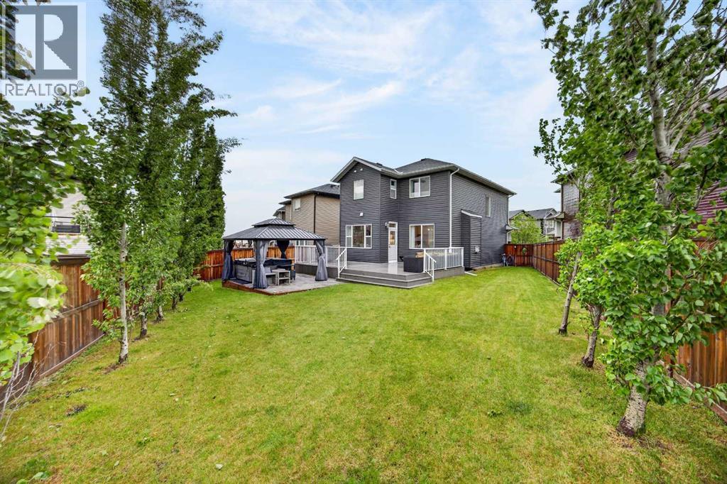 39 Nolanfield Crescent NW - 45