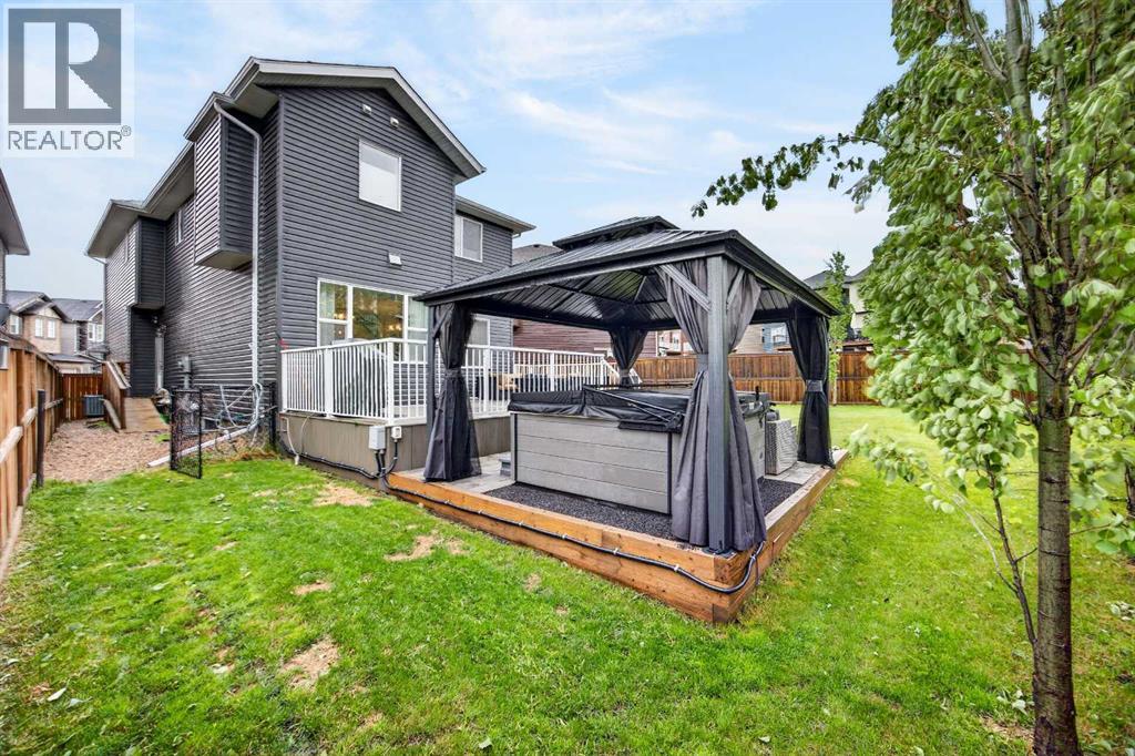39 Nolanfield Crescent NW - 47