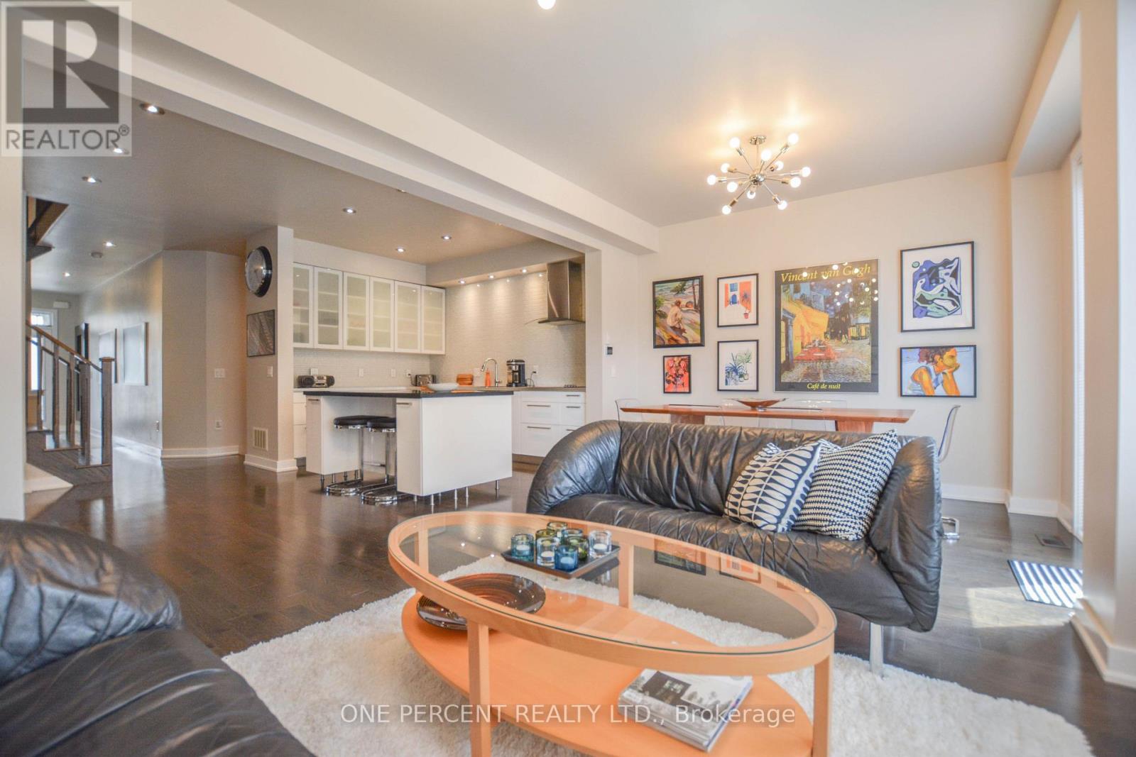 16 DENARIUS CRESCENT - 11