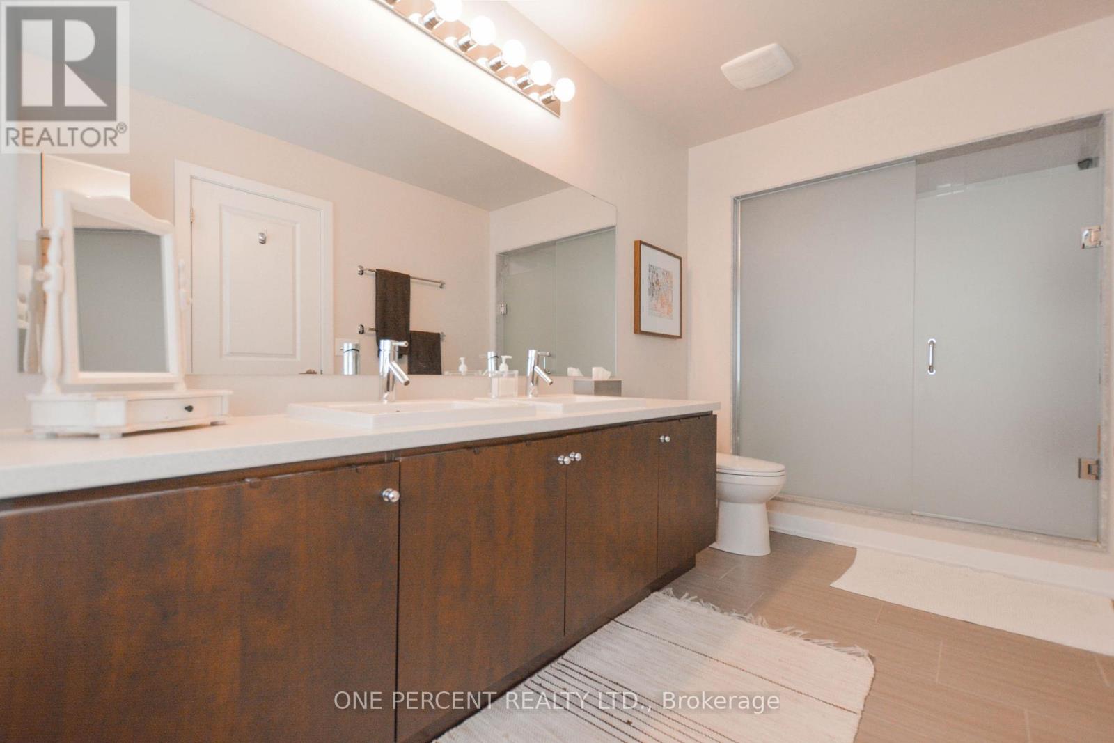 16 DENARIUS CRESCENT - 19