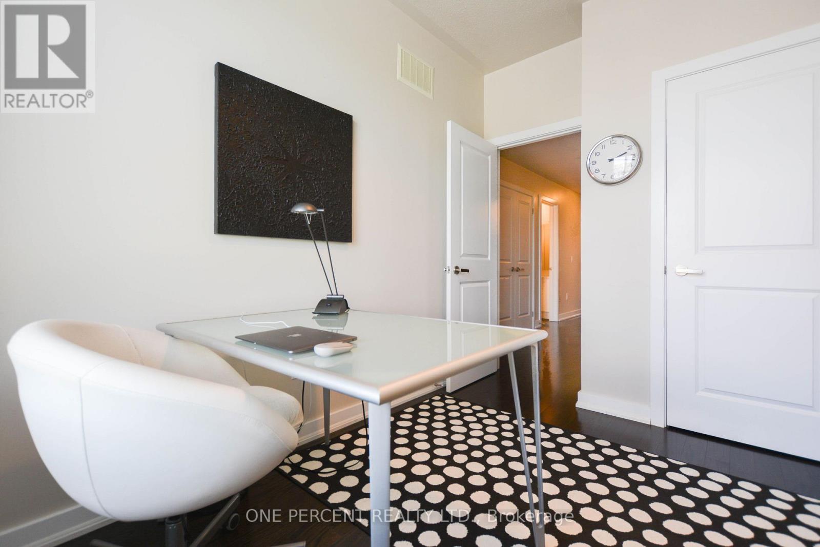 16 DENARIUS CRESCENT - 27