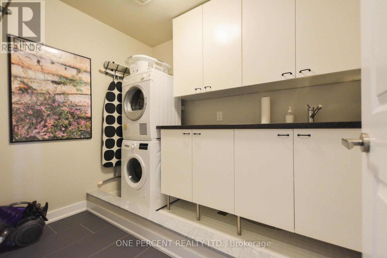 16 DENARIUS CRESCENT - 29
