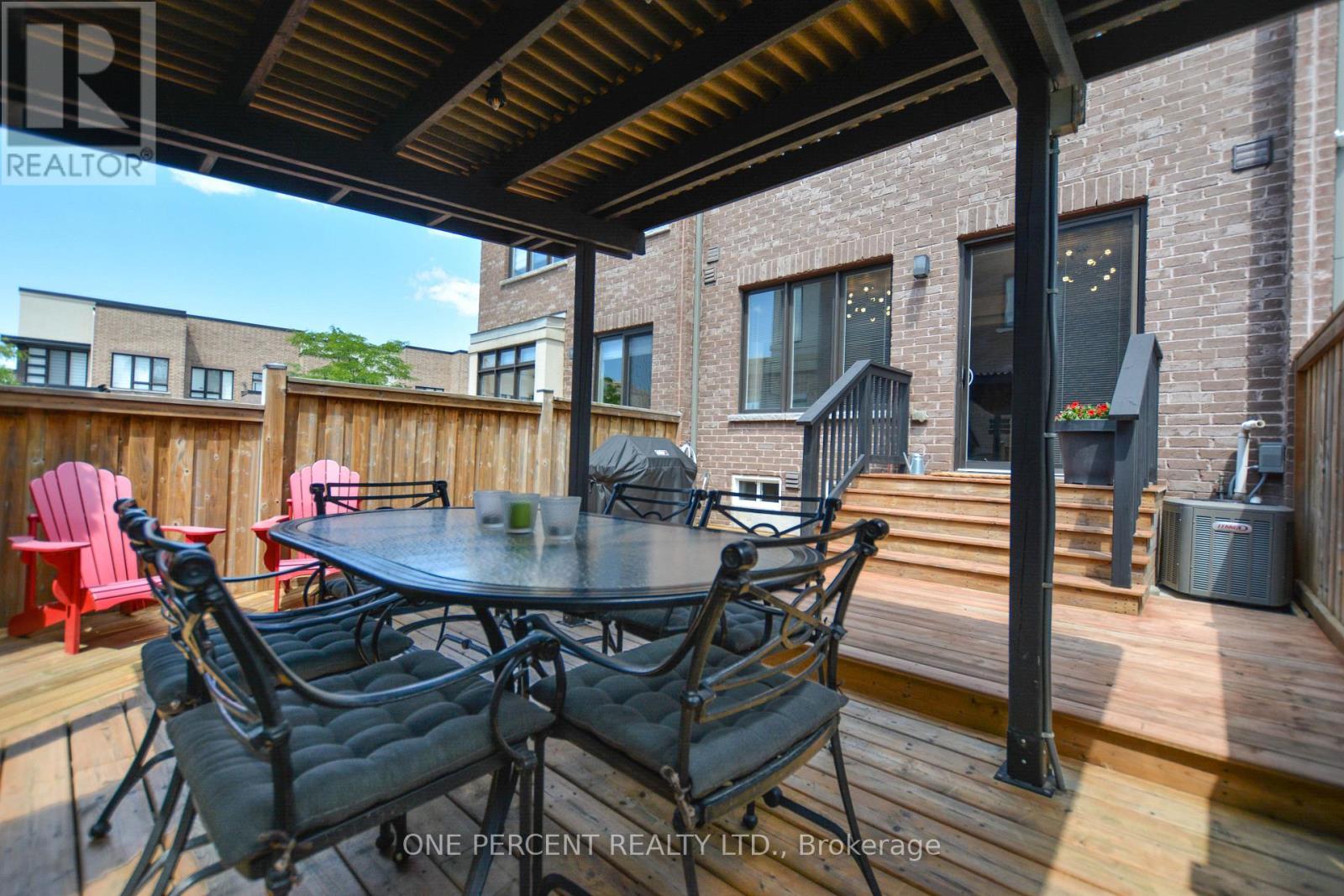 16 DENARIUS CRESCENT - 40