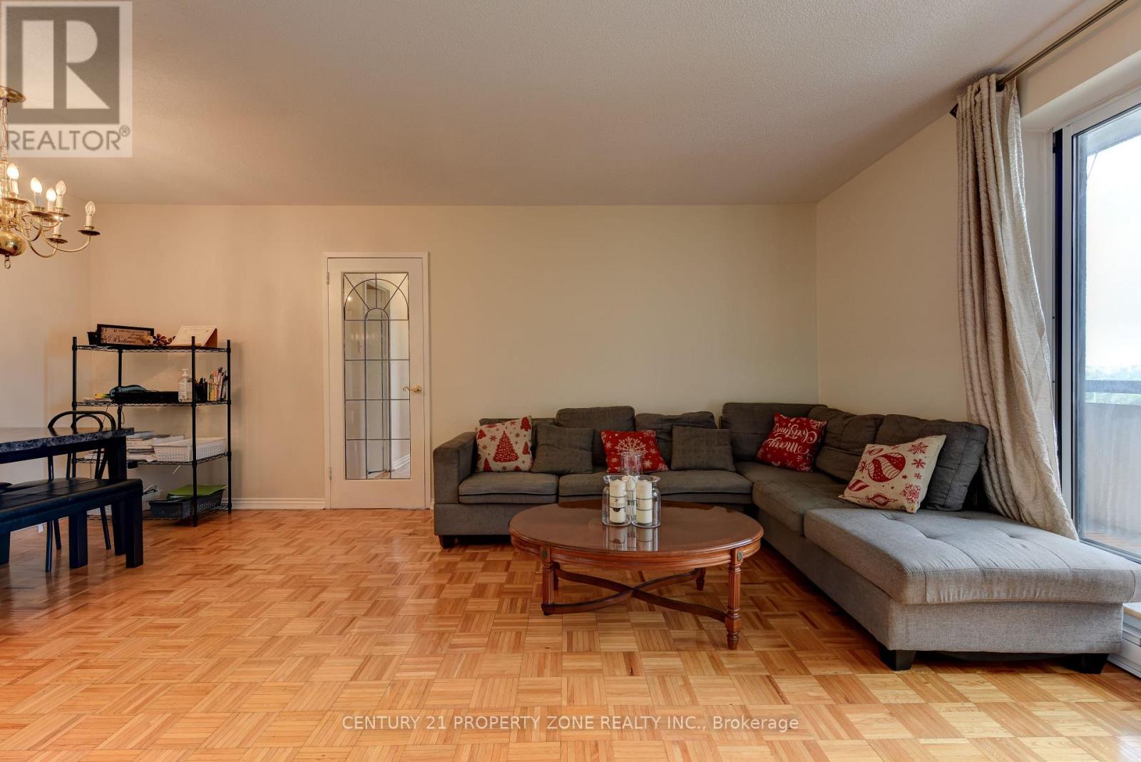 #907 3025 QUEEN FREDERICA DRIVE - 12